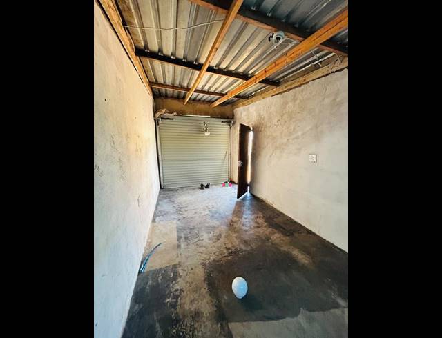 1 BEDROOM HOUSE FOR SALE IN ESSELEN PARK